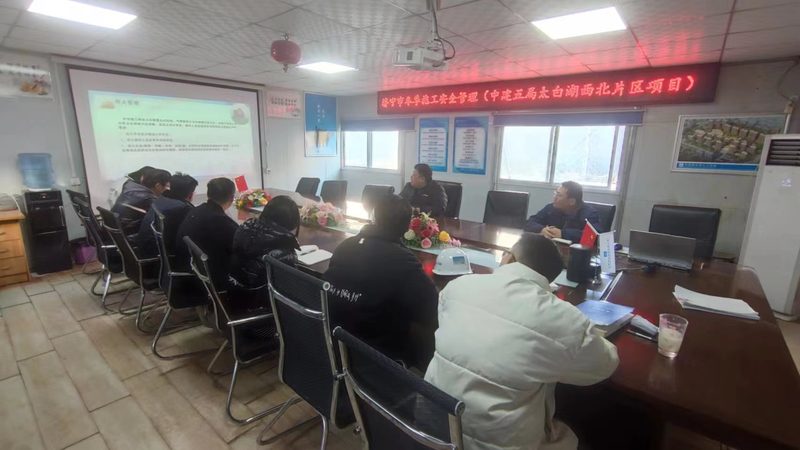 选择一个合适的学习平台对于短期技能培训至关重要。一个优秀的平台应该具备以下特点：