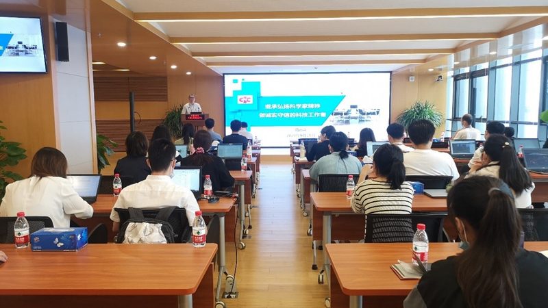 如何选择合适的考研专业课辅导老师：五大关键考量