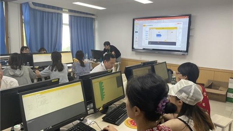 揭秘职业培训学校收费标准背后的真相